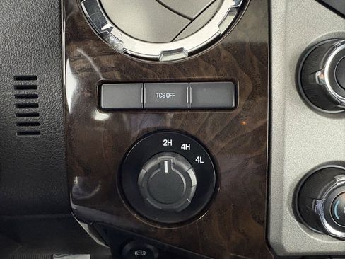 Used 2015 Ford F350 Platinum image 30