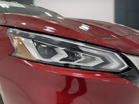 Used 2022 Nissan Altima 2.5 SR FWD image 11