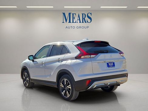 Used 2025 Mitsubishi Eclipse Cross SE image 3