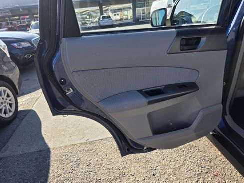 Used 2013 Subaru Forester 2.5X image 9