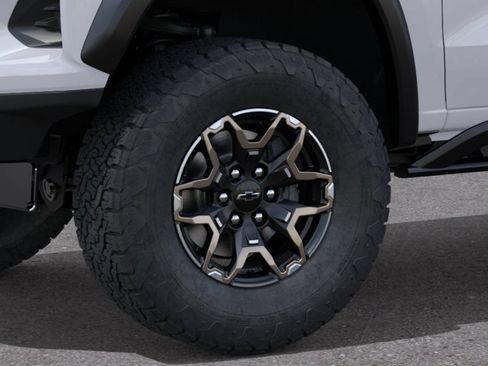 New 2026 Chevrolet Colorado ZR2 w/ Technology Package AWD/4WD image 9