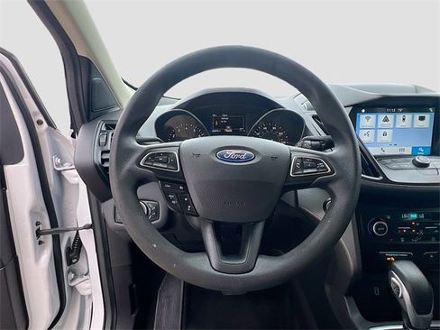 Used 2019 Ford Escape SE image 11