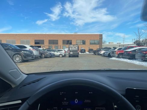 Used 2025 Volkswagen Jetta SE image 35