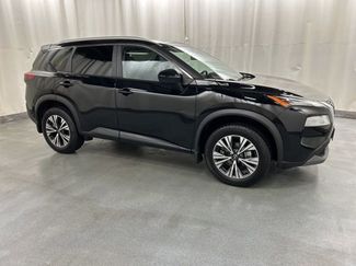 Used 2023 Nissan Rogue SV w/ SV Premium B Package AWD/4WD video 1