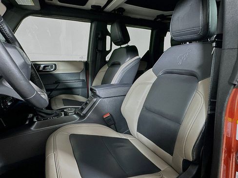 Used 2024 Ford Bronco Wildtrak image 11