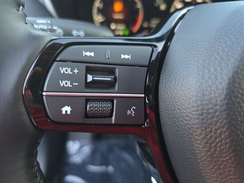 New 2026 Honda HR-V EX-L image 16