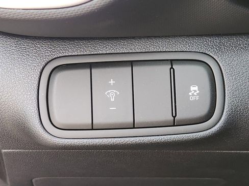 New 2026 Hyundai Venue SE FWD image 21