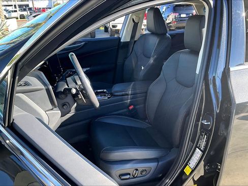 Used 2025 Lexus NX 350h AWD w/ Premium Package image 7