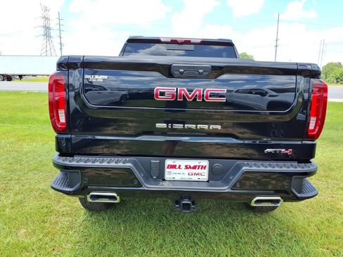 New 2026 GMC Sierra 1500 AT4 w/ AT4 Premium Package AWD/4WD image 6
