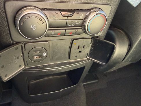 Used 2020 Ford Explorer Limited w/ Class III Trailer Tow Package image 9