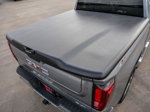 Used 2023 GMC Sierra 1500 SLT w/ SLT Premium Package image 12