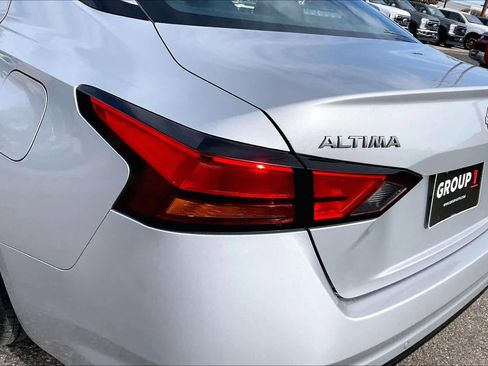 Used 2024 Nissan Altima 2.5 SR image 27