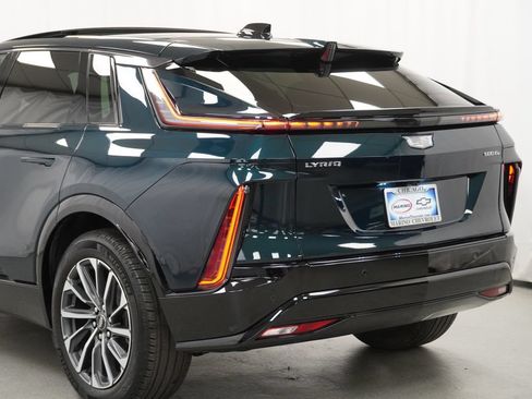 Used 2024 Cadillac Lyriq Sport w/ LPO, Floor Liner Package AWD/4WD image 41