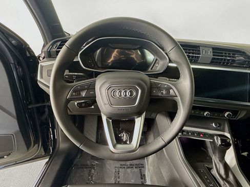 Certified 2025 Audi Q3 2.0T Premium Plus w/ Premium Plus Package AWD/4WD image 11