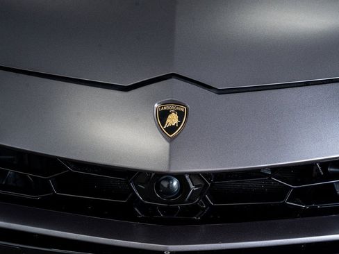 Used 2019 Lamborghini Urus image 16