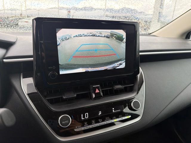 Used 2025 Toyota Corolla LE FWD image 16