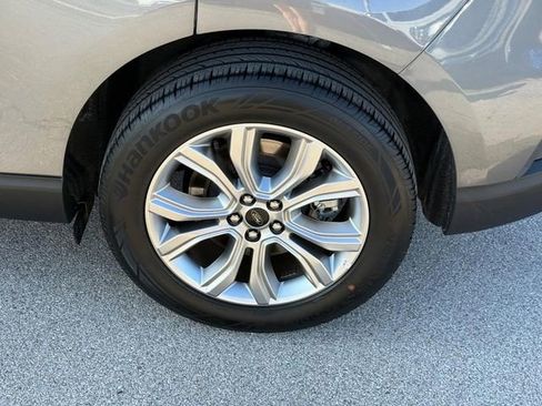 Used 2024 Ford Edge Titanium image 7