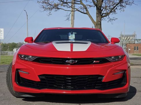 Used 2022 Chevrolet Camaro SS RWD image 8