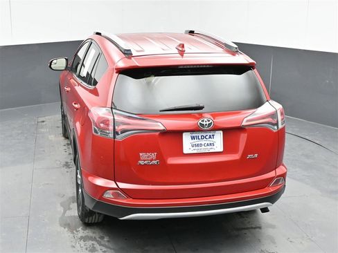 Used 2016 Toyota RAV4 XLE image 25