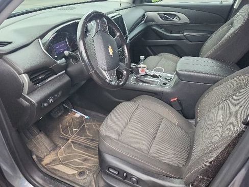 Used 2020 Chevrolet Traverse LT FWD image 8