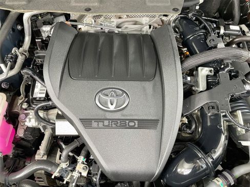 Used 2024 Toyota Grand Highlander AWD image 33