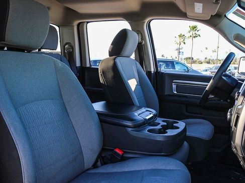 Used 2024 RAM 1500 Classic SLT AWD/4WD image 17