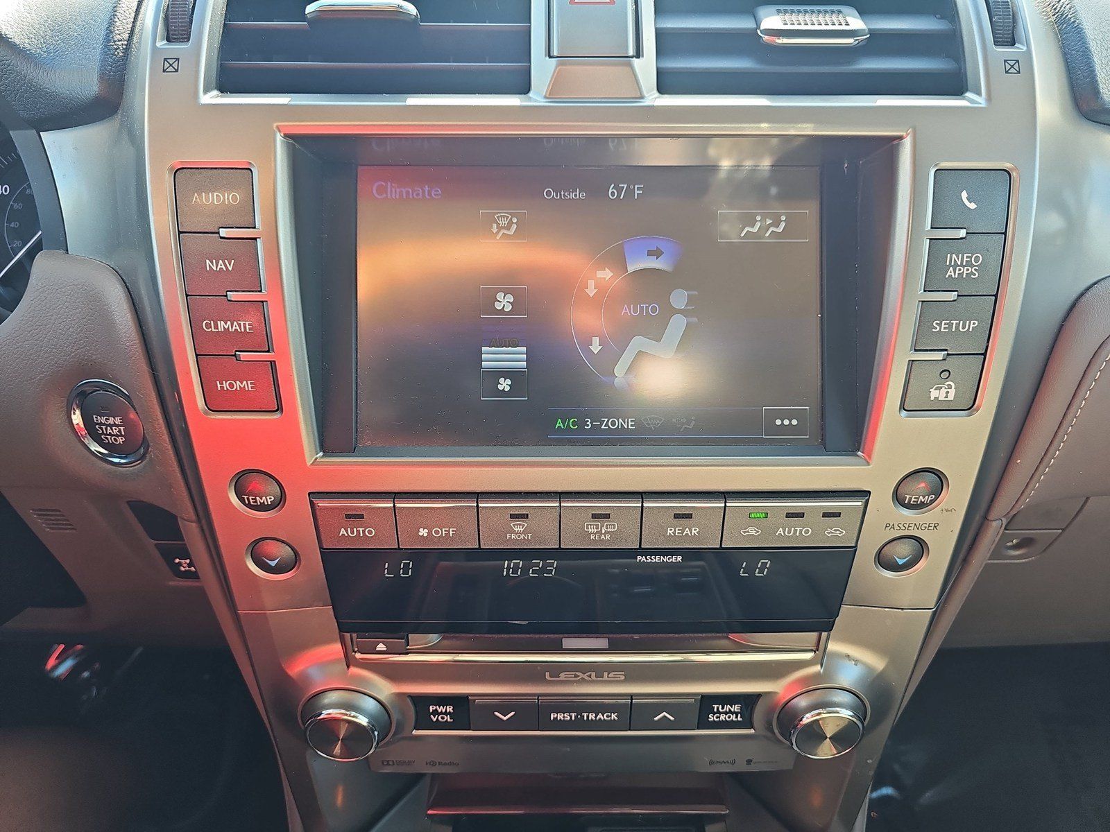 Used 2015 Lexus GX 460 w/ Premium Package AWD/4WD image 21