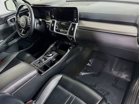 Used 2022 Kia Sorento S image 33