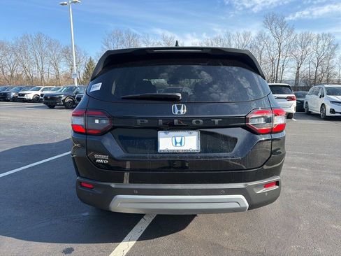 Certified 2025 Honda Pilot EX-L image 4