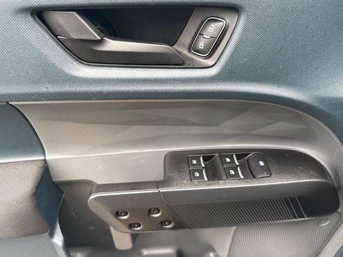 Used 2022 Ford Maverick XL image 12