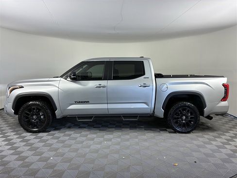 Used 2025 Toyota Tundra Limited image 4