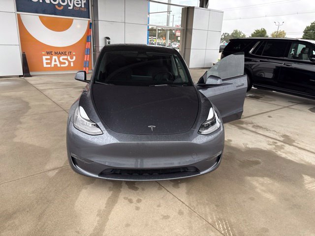 Used 2023 Tesla Model Y Long Range AWD/4WD image 9