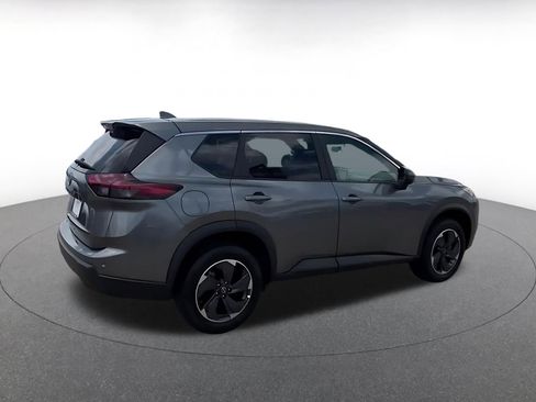 Used 2025 Nissan Rogue SV FWD image 15