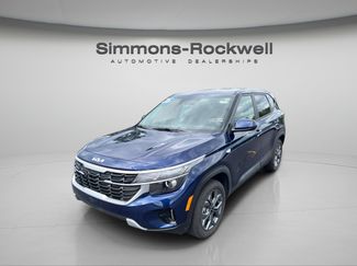 Used 2026 Kia Seltos LX AWD/4WD video 1