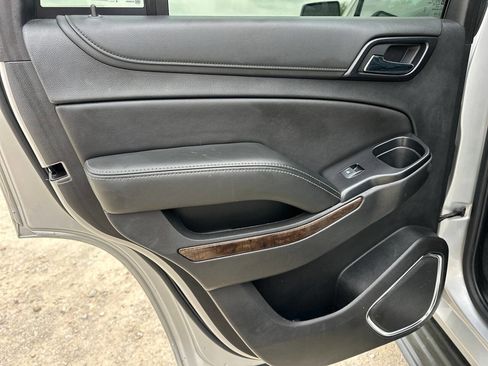 Used 2020 Chevrolet Tahoe LT image 17
