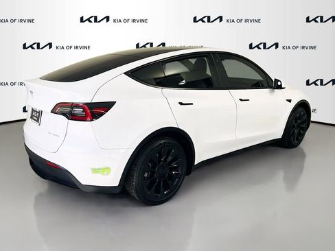 Used 2023 Tesla Model Y Long Range AWD/4WD image 7