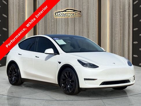 Used 2022 Tesla Model Y Performance image 1