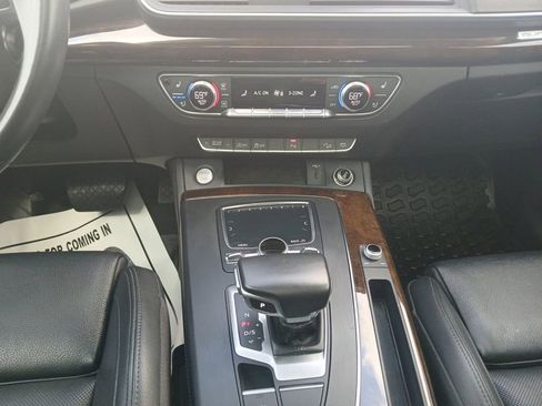 Used 2018 Audi Q5 Prestige w/ Prestige Package image 13