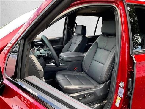 Used 2026 Chevrolet Tahoe RST RWD image 27