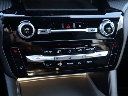 Certified 2023 Ford Explorer ST-Line w/ Class IV Trailer Tow Package image 33