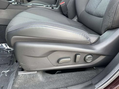 Used 2026 Subaru Forester Premium AWD/4WD image 17