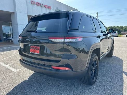 Certified 2024 Jeep Grand Cherokee Altitude AWD/4WD image 5