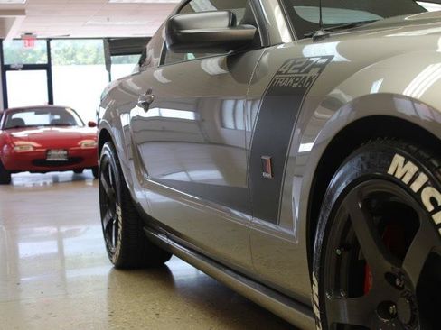 Used 2008 Ford Mustang GT RWD image 24