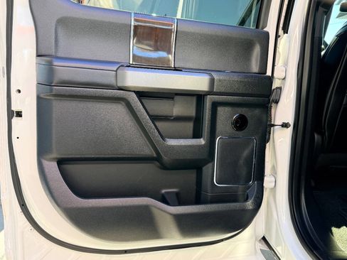 Used 2017 Ford F350 Platinum w/ Platinum Ultimate Package image 40