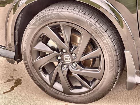 Certified 2021 Honda HR-V Sport image 9