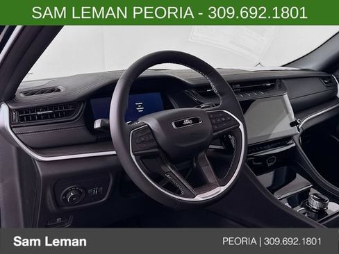 New 2026 Jeep Grand Cherokee Limited AWD/4WD image 9
