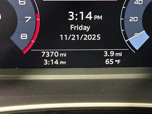 Used 2025 Audi Q3 2.0T Premium image 22