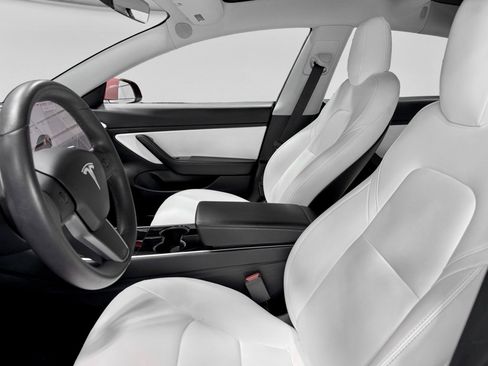 Used 2020 Tesla Model 3 Long Range image 15