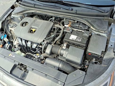 Used 2020 Hyundai Elantra SEL image 27