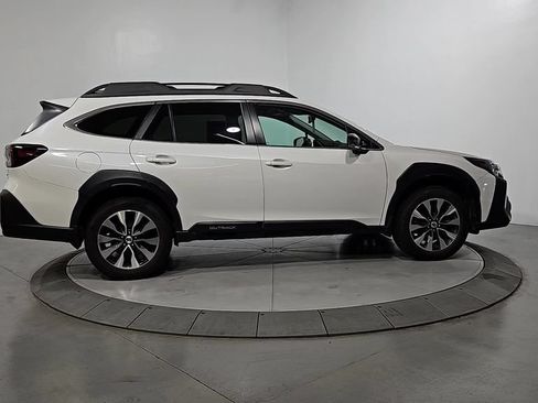 Used 2023 Subaru Outback Limited XT AWD/4WD image 7